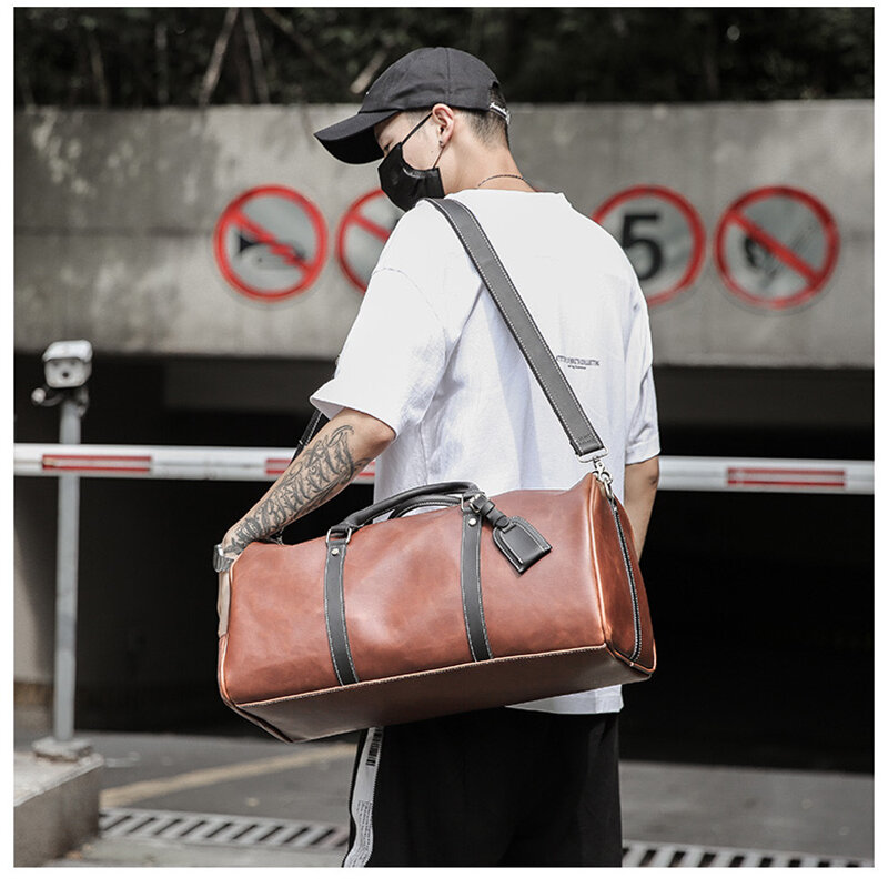 Portable fitness bag Retro horse leather men's travel bag large capacity shoulder bag men's business travel bag