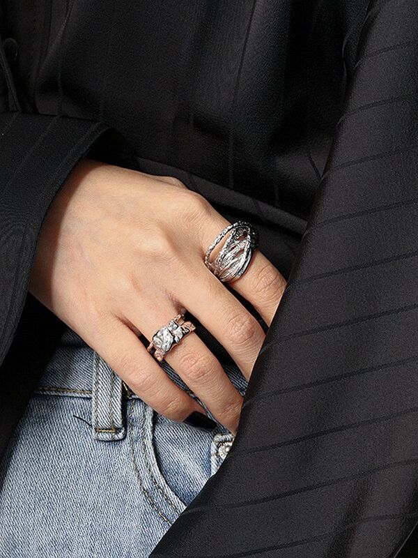 Женское кольцо с многослойными линиями из нержавеющей стали