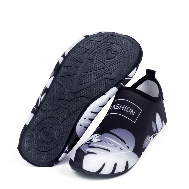 Men Women Baech Shoes Quick Dry Black Upstream Shoes Slip-On Aqua Water Shoes Comfortable Beach Pool Swim Bathing Sneaker