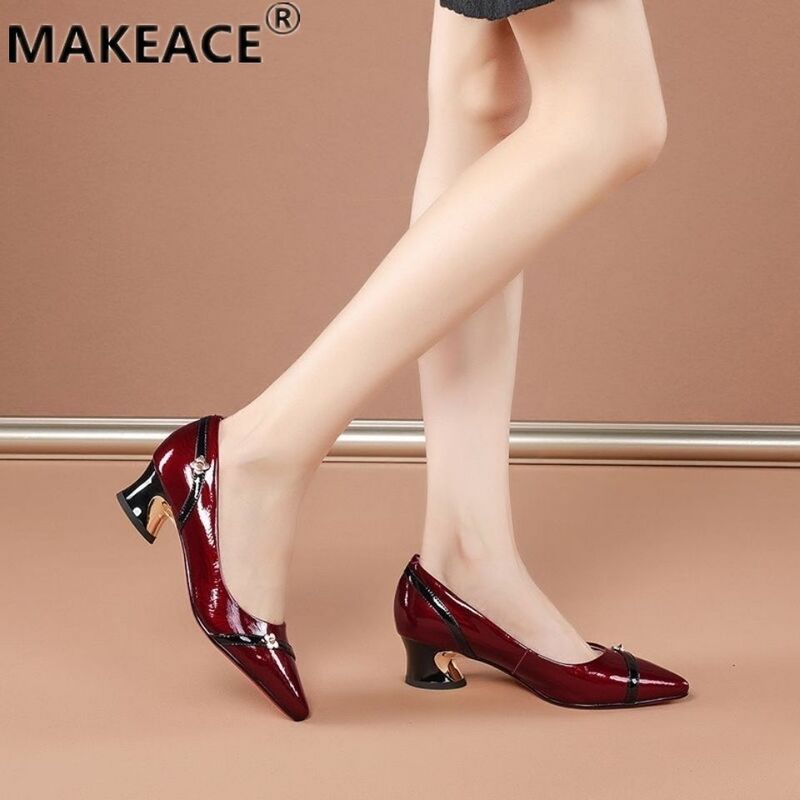 Fashion Women's Shoes 2021 New with Heel Mother Shoes INS Pointed Trendy Banquet Shoes Shallow Mouth Ladies Leather Shoes