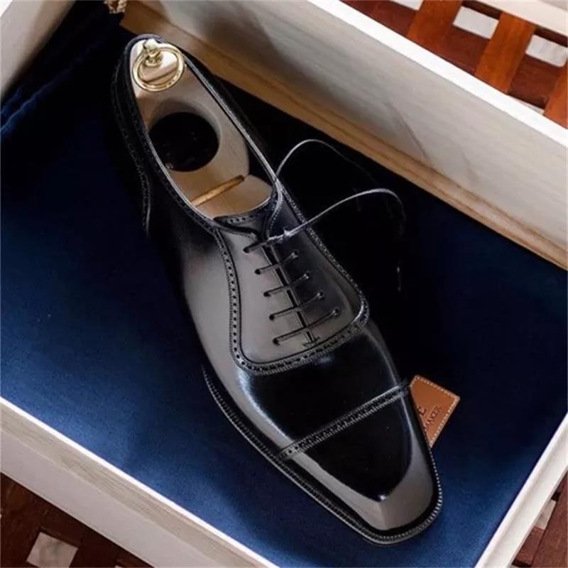 Men Fashion Business Casual Dress Shoes Handmade Black PU Classic Three-section Square Toe Hollow Lace-up Oxford Shoes 3KC582