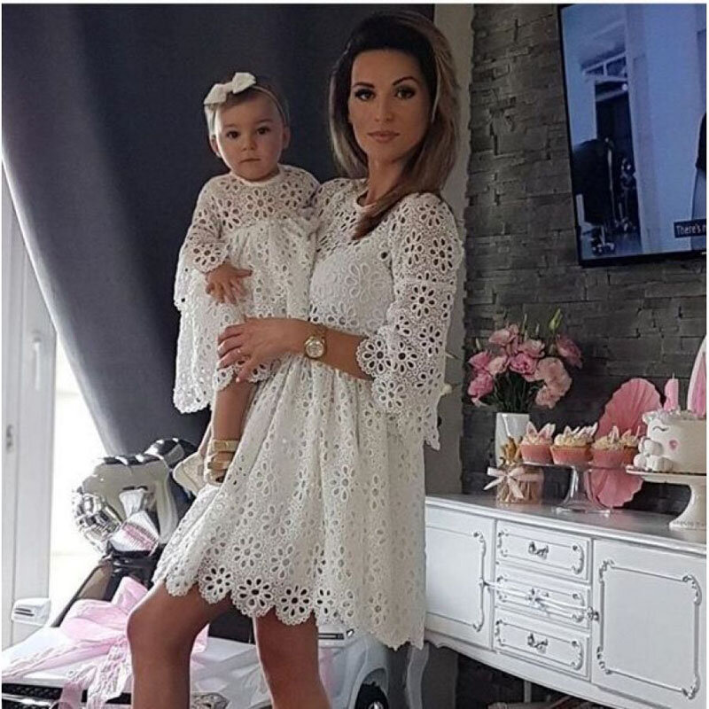 Family Matching Outfits 2020 Summer Clothes Mommy And Me Clothing Lace Mother Daughter Dresses Family Look Half Sleeve Dress