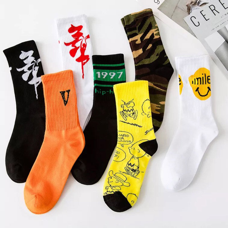 Creative High Quality Harajuku Fashion Men street Hip Hop Cotton Unisex happy socks Funny skateboard flame socks street fashion