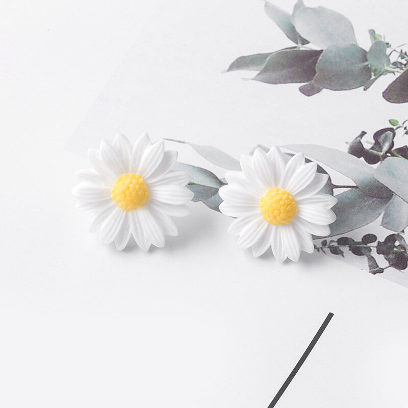 한국 스타일 귀여운 데이지 꽃 스터드 귀걸이 여성을 위한 여름 신선한 꽃 귀걸이 도매 보석 팜므 브린 코스 Pendientes