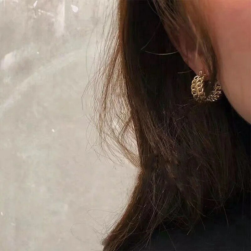 Korean Vintage Fashion Design Metall Gold Twist Hoop Ohrringe Für Frauen Mädchen Täglichen Persönlichkeit Zubehör