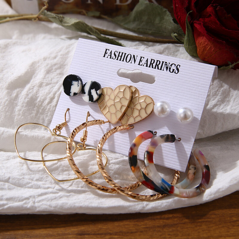 2020 Vintage Pearl Twist Big Circle Earrings Set for Women Fashion Geometric Imitation Pearl Crystal Earrings Jewelry
