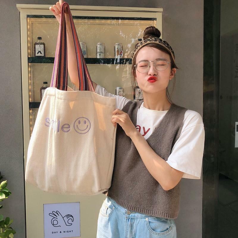 Женские холщовые сумки для покупок с вышивкой Smile, роскошные дизайнерские модные вместительные сумки на плечо, 2021