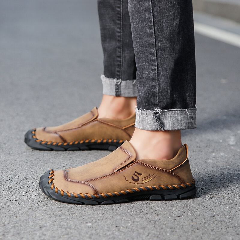 Zapatos informales de cuero suave para hombre, mocasines planos sin cordones, a la moda, talla grande, novedad de 2021