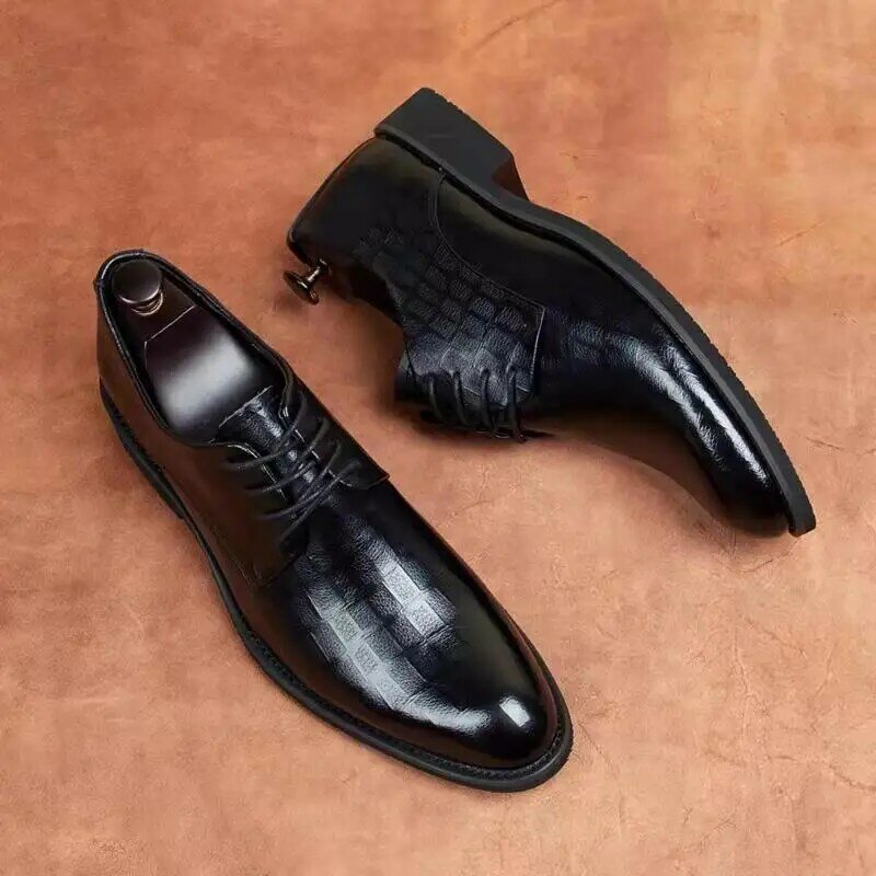 أحذية من الجلد الرجال الخريف بدلة عمل سوداء غير رسمية الأحذية وأشار زيادة تنفس ديربي أحذية الرجال أحذية من الجلد الذكور