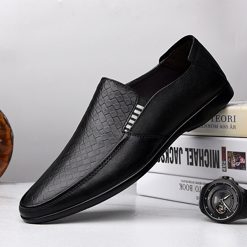 Sapatos casuais de couro genuíno para homens de luxo designer vestido sapatos mocassins respirável deslizamento em apartamentos sapatos de condução