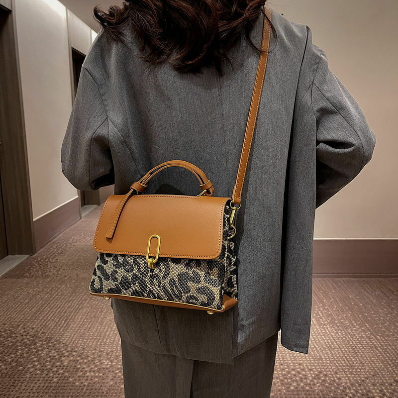 2021 الخريف الشتاء ليوبارد طباعة المرأة حقيبة فاخرة مصمم حقائب عالية الجودة سيدة الكتف حقيبة كروسبودي صندوق مربع صغير