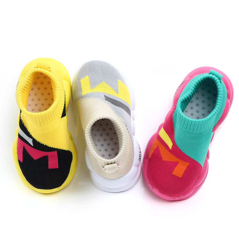 女の子と男の子のための新しいファッショナブルな靴,ソフトソールのスニーカー,滑り止め,カジュアル,通気性,2021