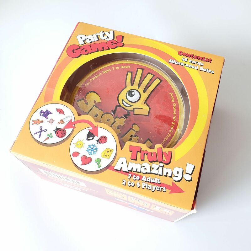 Dobble-jogo de cartas estilo hp, caixa de ferro, potter, jogos de tabuleiro esportivos, presente para crianças, com uma caixa de papel
