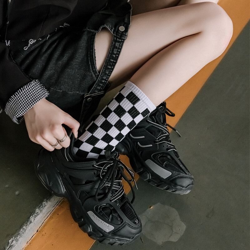 เกาหลี Harajuku แนวโน้มผู้หญิง Checkerboard ถุงเท้าเรขาคณิต Checkered ถุงเท้าผู้ชาย Hip Hop Cotton Unisex Streetwear Novelty ถุงเท้า