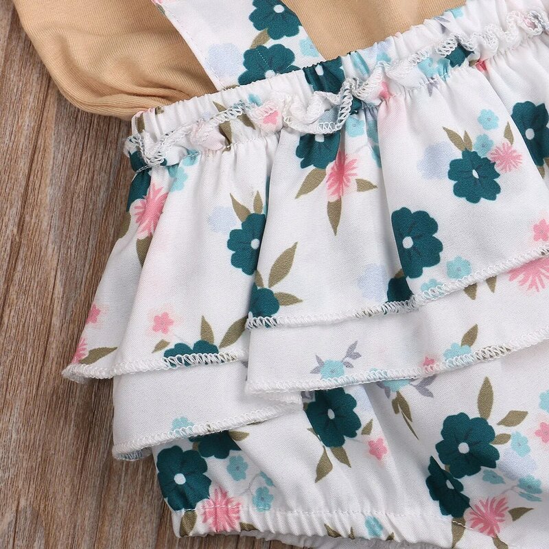 2020 sommer Kleinkind Mädchen Einfarbig Fliegen Sleeve Oansatz Romper + Blumen Druck Rüsche Strumpf Shorts Set 0-24M Baby Kleidung