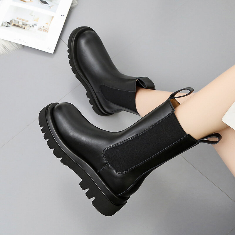Neue Luxus Chelsea Stiefel Frauen Stiefeletten Chunky Winter Schuhe Plattform Stiefeletten Slip auf Chunky Ferse BV Boot Marke designer