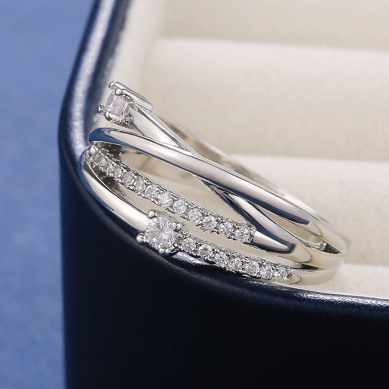 UILZ 럭셔리 눈부신 크로스 마이크로 포장 된 CZ 스톤 여성 반지 결혼식 파티 사랑 손가락 반지 패션 성명 쥬얼리
