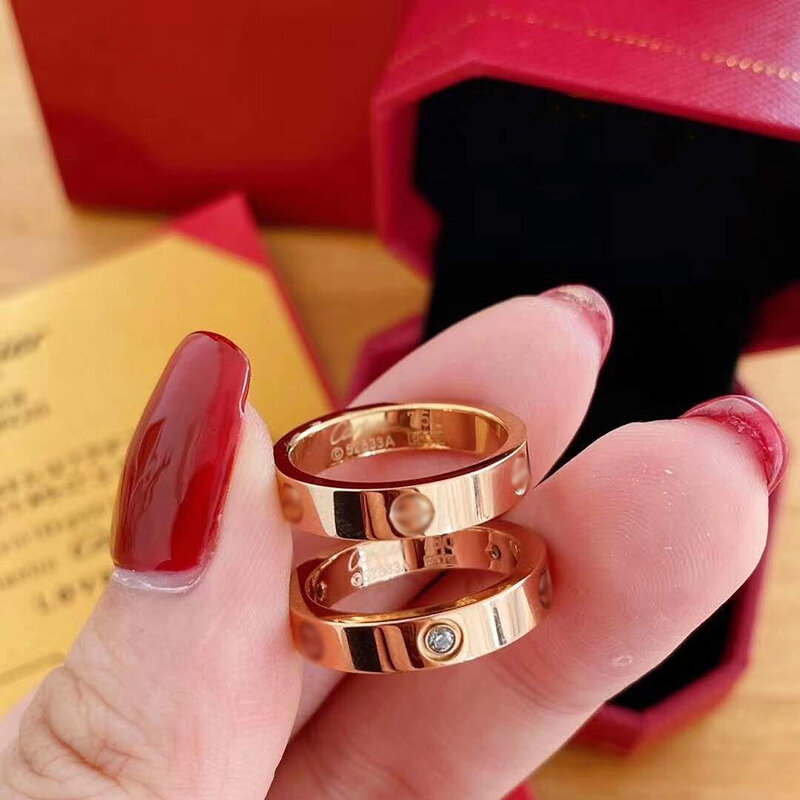 LOVE Ring for Womens Gold Couples Ring Fashion Crystal Screws Stainless Wedding Ring Men Gifts for Women Accessories Punk