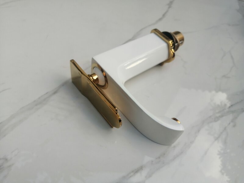 VOURUNA Wholesale Original New Brand Patent Unique Design Brass Single Handle White & Gold Basin Faucet Mixer Bathroom Taps