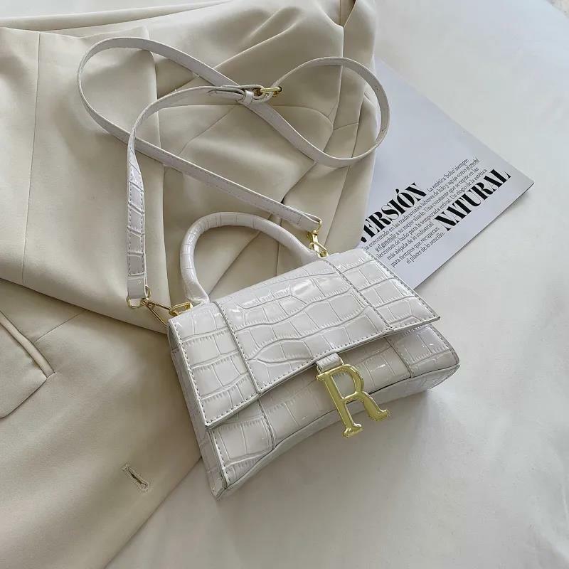 Frauen Handtaschen Crocodile Print Metall Brief Luxus Leder Schulter Tasche Großhandel 2021 Mode Weibliche Umhängetaschen