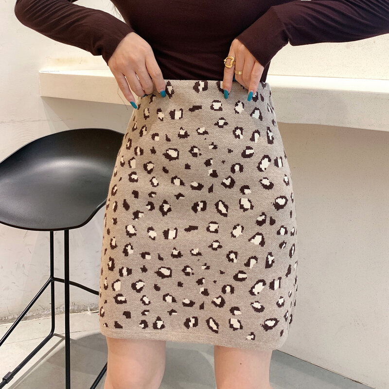 Женская трикотажная короткая юбка с леопардовым принтом, с высокой талией