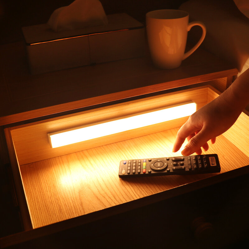 Lampe LED sans fil avec détecteur de mouvement, luminaire décoratif d'intérieur, idéal pour une chambre à coucher, un placard, des escaliers ou un couloir