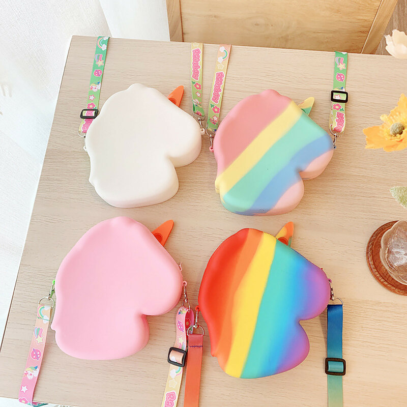 Mainan Fidget Dorong Warna Permen Tas Liontin Mainan Fidget Gelembung Mainan Pereda Stres untuk Anak-anak Dewasa Mainan Sensorik Pop Hadiah Anak Perempuan 2021