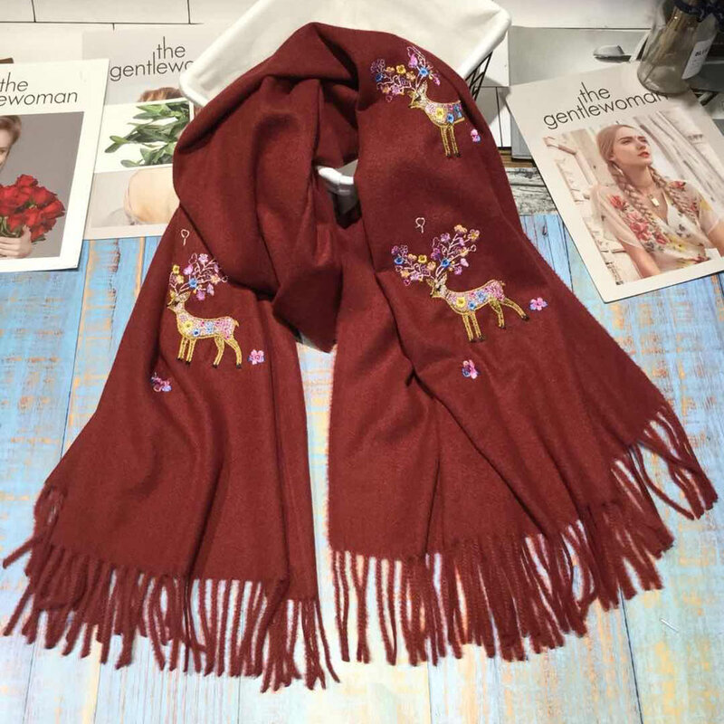 Luksusowa marka zimowy szalik kobiety ciepłe Cashmere Sika Deer hafty szaliki gruby szal koc do owijania hidżab szalik świąteczny szal