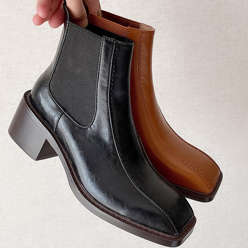 여성 발목 부츠 쇠가죽 채찍으로 치다 천연 가죽 플러스 사이즈 여성화 유럽과 미국 스퀘어 헤드 chunky heel Chelsea Boots
