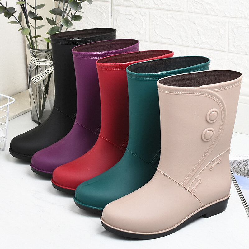 Fashion Plush Rain Shoes for Women Warm High Tube Rainboots Winter Solid Color Low-heel Non-slip PVC Rubber garden galoshes 2021