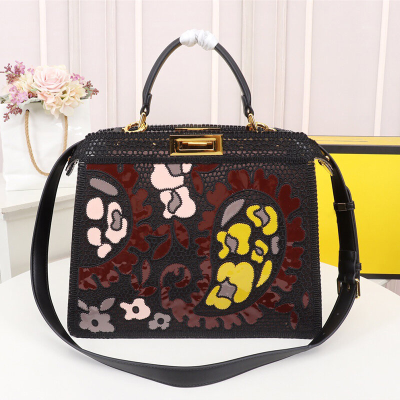 New catwalk style retro embroidery hollow geometric pattern leather handbag ladies fashion messenger shoulder bag