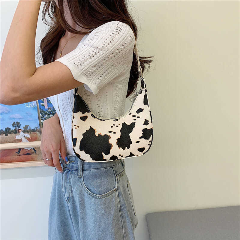 2020 Baru Tas Hobo, Sapi Hitam Ang Putih Pola Tas 7/6 Inch Pu Half Moon Tas Bahu