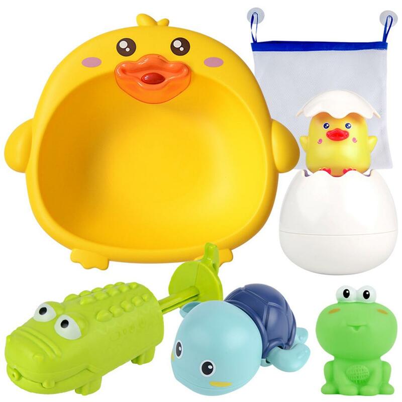 1 conjunto de brinquedos de pato pequeno bonito + brinquedo flutuante + pulverizador de água de brinquedo infantil