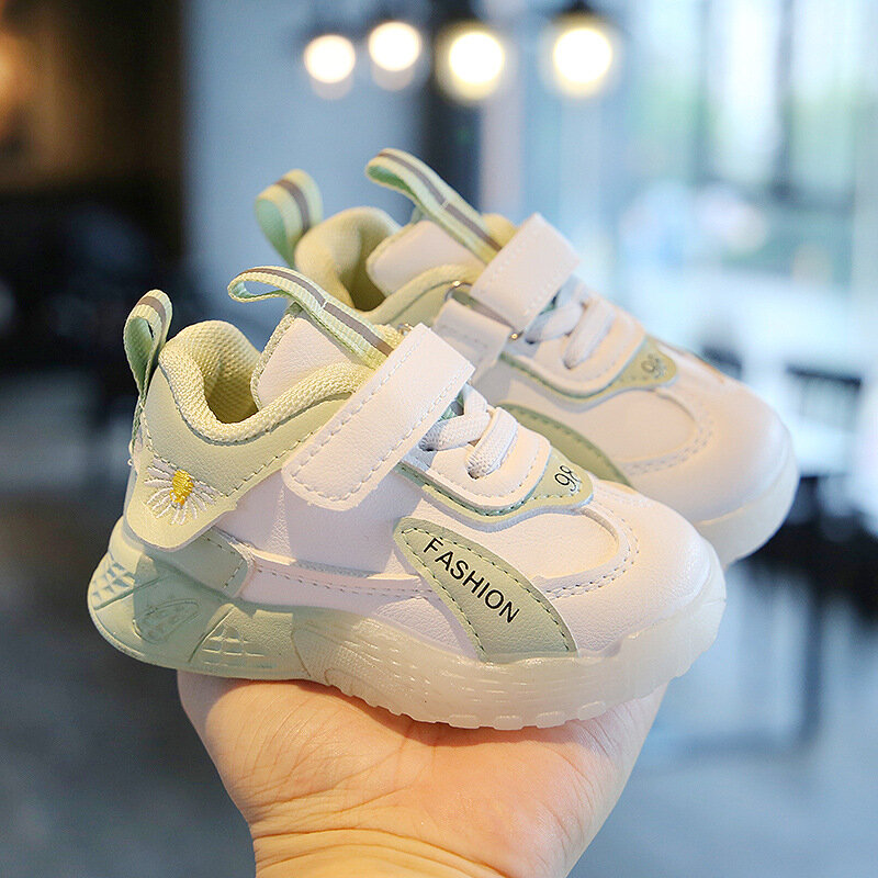 Novo bebê sapatos da criança meninas meninos sapatos esportivos para crianças meninas do bebê sapatos de couro apartamentos crianças tênis moda casual infantil macio