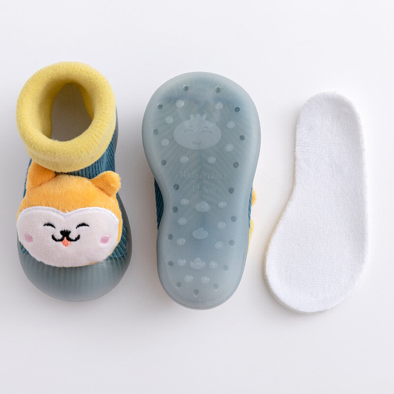 赤ちゃん用の厚手のコットンソックス,0〜3歳の子供用の動物が付いた滑り止めの靴