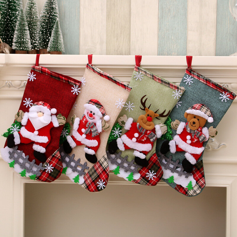 Weihnachten Strümpfe Socken Santa Claus Schneemann Süßigkeiten Geschenk Taschen Weihnachten Anhänger Ornamente Weihnachten Dekorationen für Home Navidad 2021