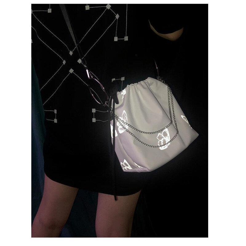 여자 화이트 다크 반사 나비 가방 새로운 크로스 링크 체인 가방 다목적 Drawstring 가방 경량 레이디 메신저 가방