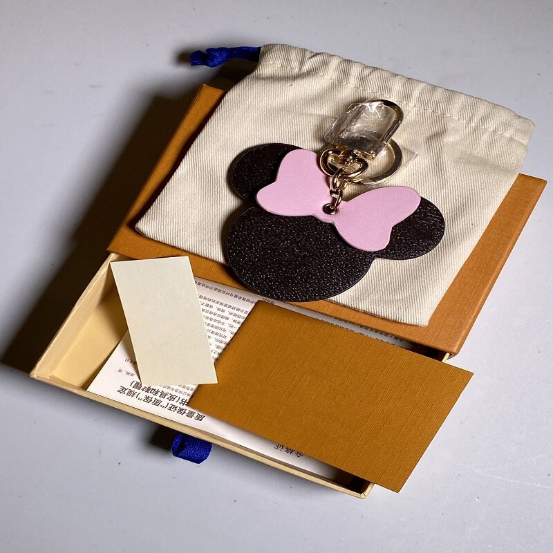 Luxury Cute Brown Leather Presbyopia Mickey Keychain Key Chain For Woman Purse Bag Pendant Car Key Ring Accessories Couple Gift