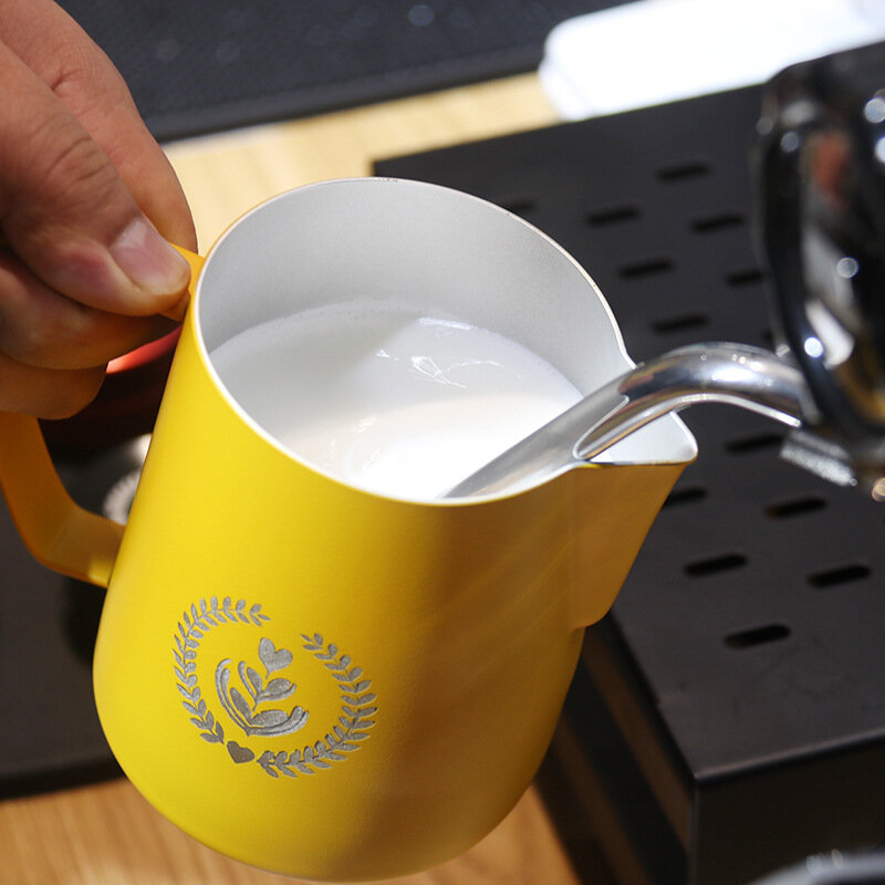 กาแฟ Garland ถ้วย304สแตนเลส Electroplated ชี้ปาก Ltalian นม Garland ถ้วยที่ตีฟองนมถ้วย