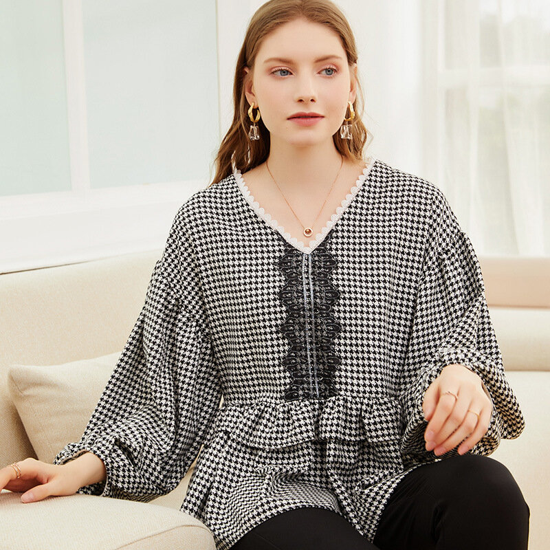 2021 frühjahr neue Langarm Plaid casual Pullover Top temperament pendler strickjacke baumwolle V-ausschnitt A-line bluse