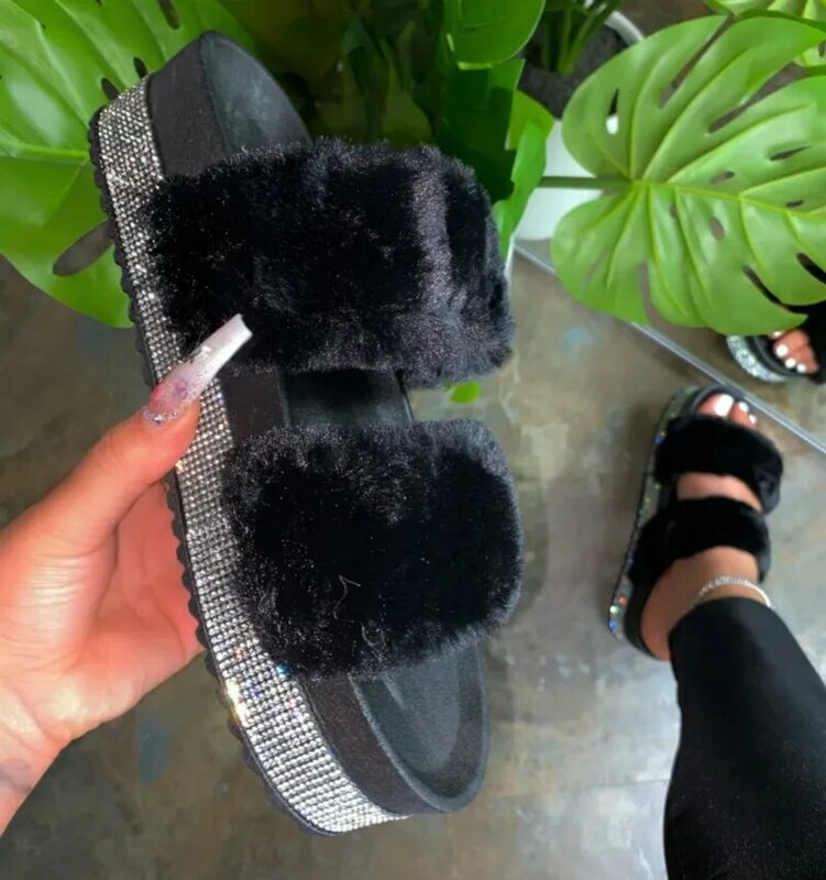 2020 New Black Fur Slides Women Home Summer Shoes Women Bling Bling Flip Flops Women Platform Soft Bottom Slippers Mixed Colors