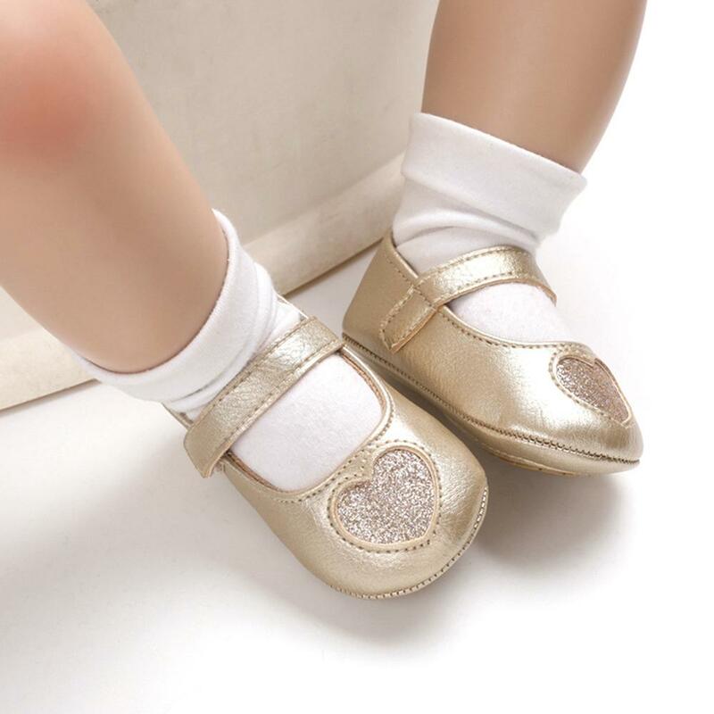 Mignon bébé filles en forme de coeur anti-dérapant princesse chaussures