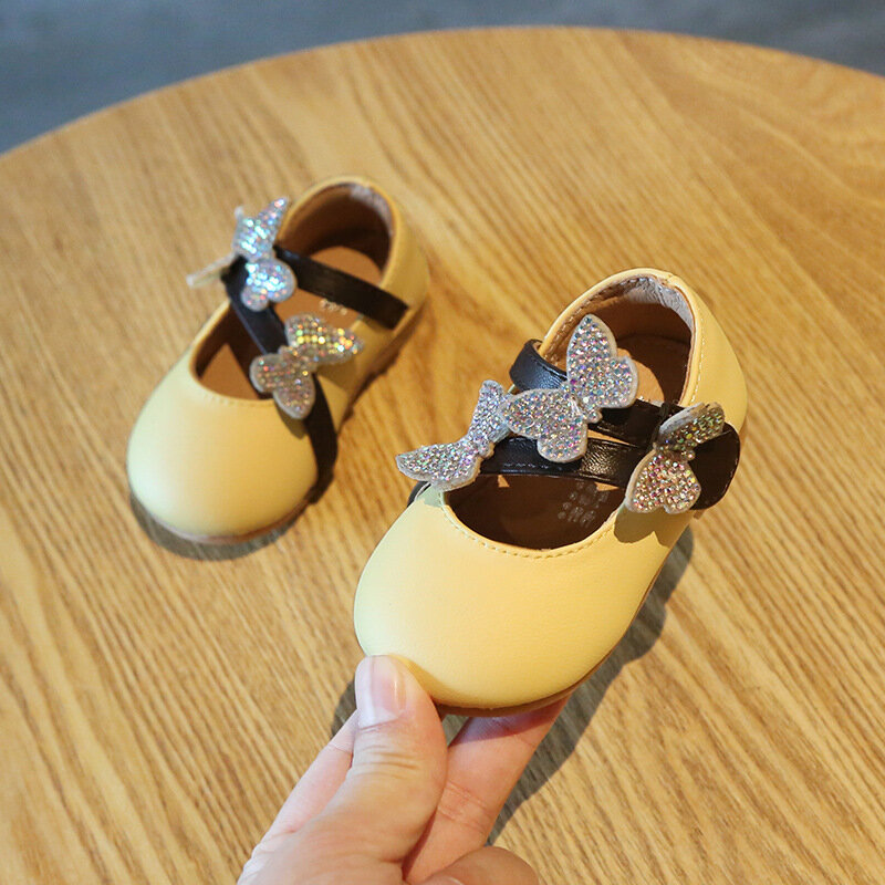 Zapatos de princesa con lentejuelas de mariposa para bebé, zapatos de fondo suave para niña, zapatos de cuero para bebé