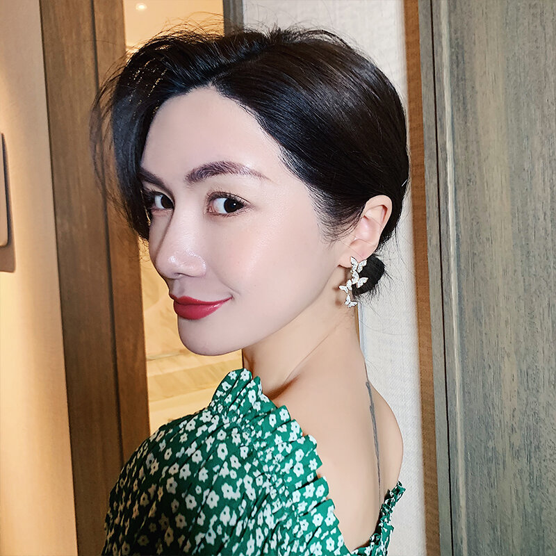 Accessori personali wei xiang farfalla orecchini asimmetrici donna lunga Super fata stile Mori orecchini a Gas senso di alta qualità