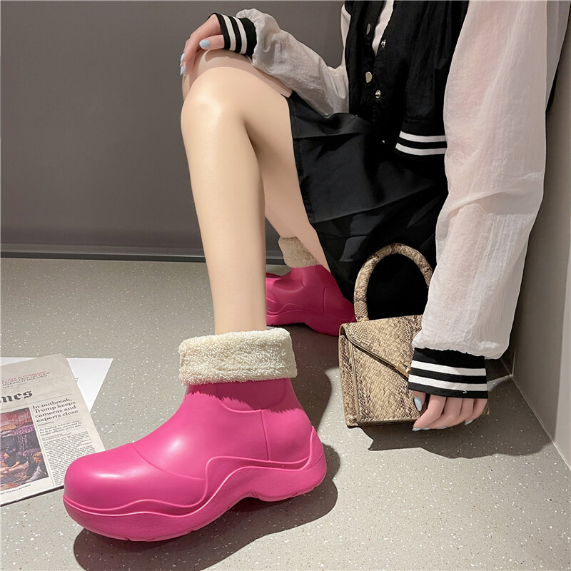 Botas de chuva feminina antiderrapante fundo grosso tornozelo à prova dwaterproof água novas chegadas plana senhoras sapatos de chuva casual plataforma botas de moda
