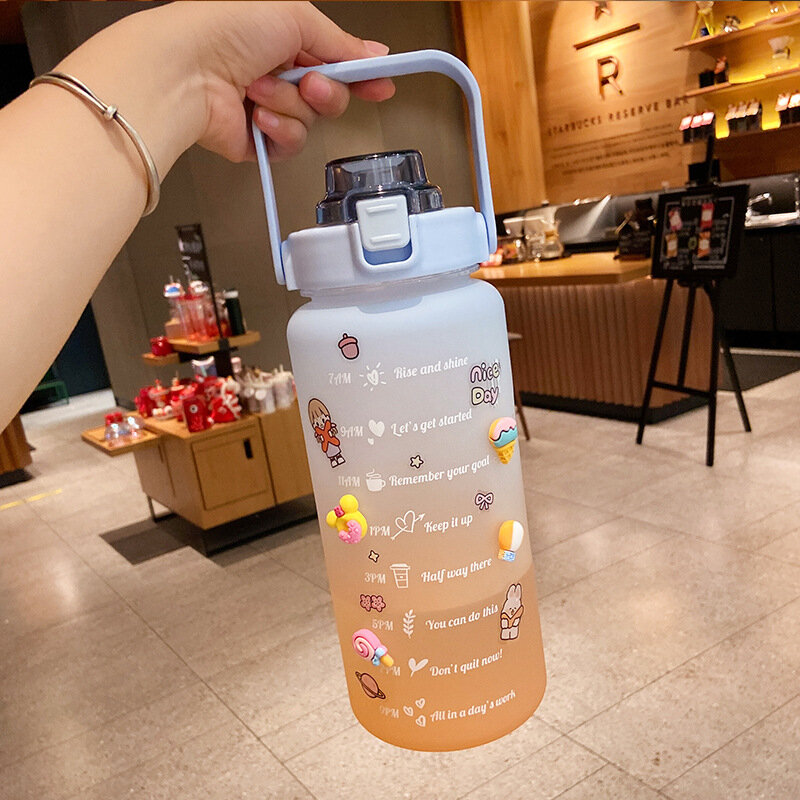 Botella de agua de 2000ml con tapa y pajita para deporte, taza de paja para fitness, botella de agua de viaje portátil para exteriores con pegatina 3D
