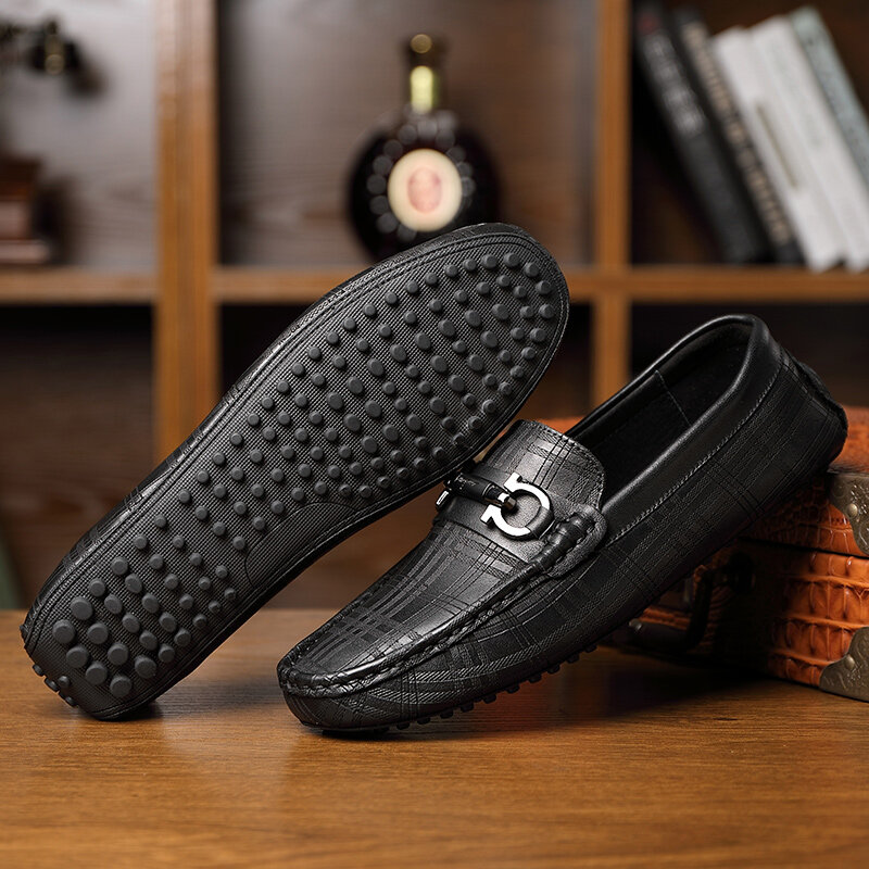 Luxury Designer Mens Slip บนรองเท้ารองเท้าแตะ Loafers ชายของแท้หนังผู้ชาย Loafer Flats รองเท้ารองเท้าบุรุษอย่างเป็นทาง...