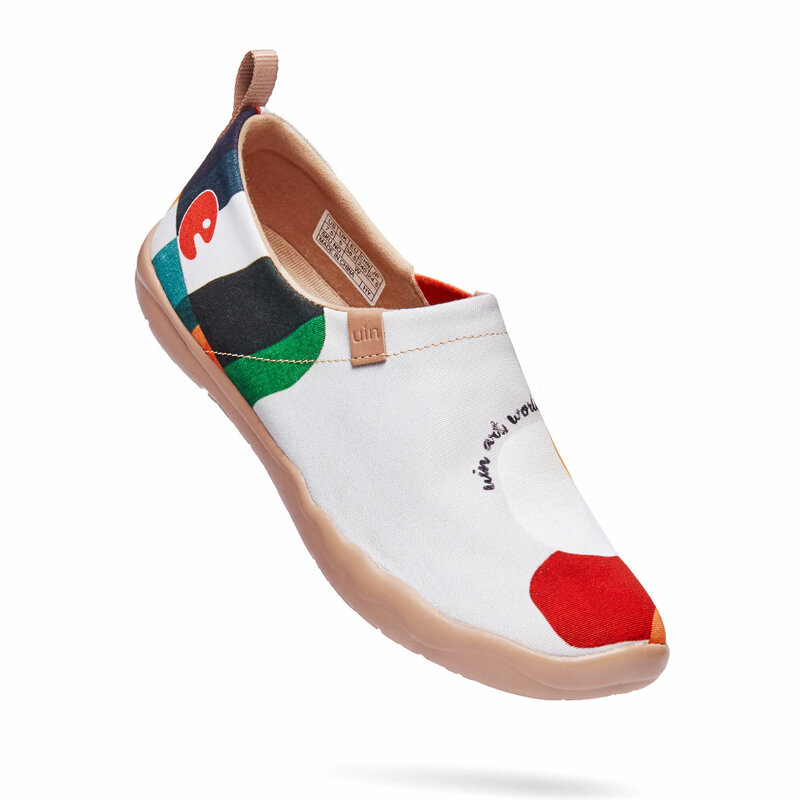 Uin女性のスリップアドオンキャンバス軽量フラットスニーカーウォーキングカジュアルアート塗装旅行靴ジオメトリ