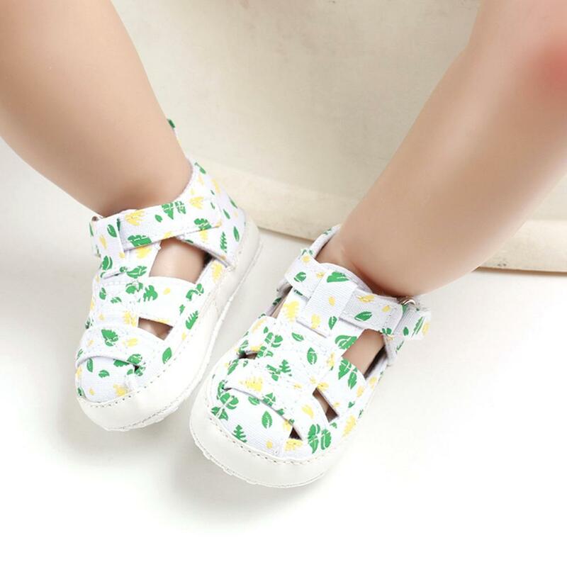 حذاء صيفي للأولاد الرضع مطبوع ، مسامي وغير قابل للانزلاق ، للخطوات الأولى