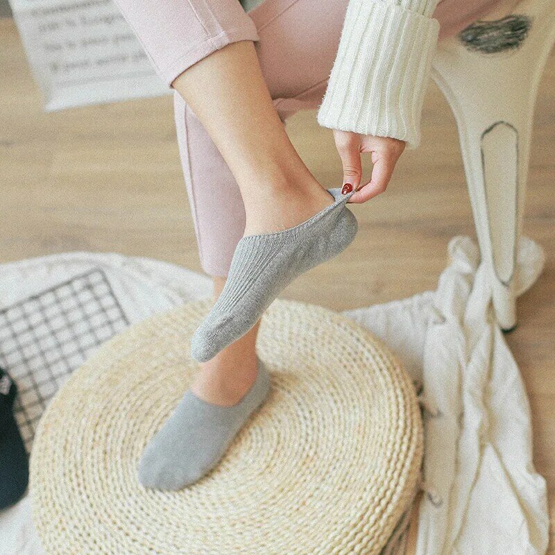 5 Pairs Solid Color Socks Women Boat Socks Invisible Girls Cotton Women Spring Summer Fashion Shallow Silicone Sock slipper